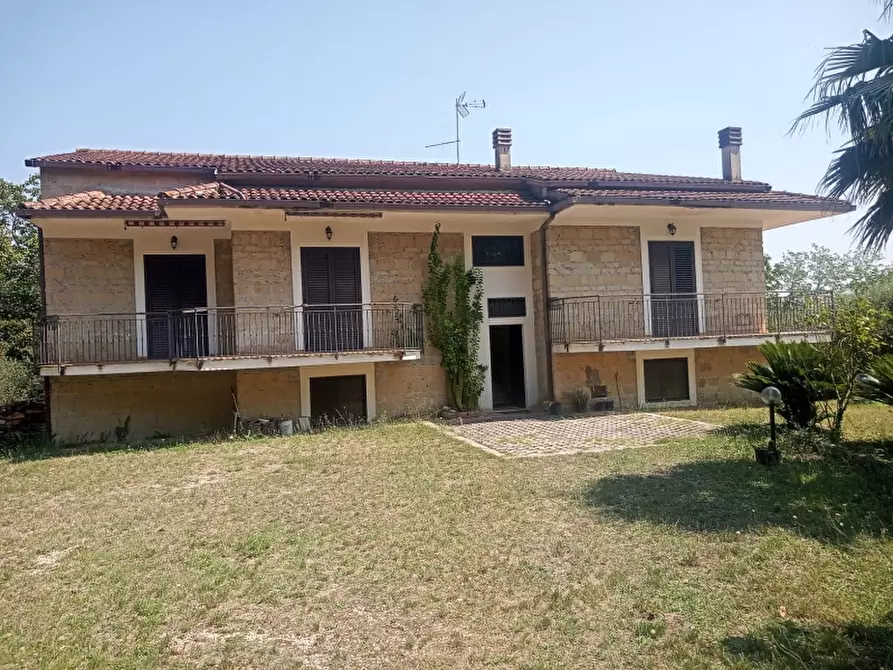 Immagine 13 di Casa indipendente in vendita  a Caianello