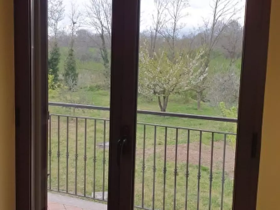 Immagine 14 di Casa indipendente in vendita  a Caianello