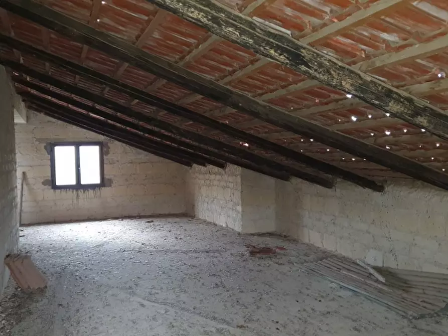 Immagine 30 di Casa indipendente in vendita  a Caianello