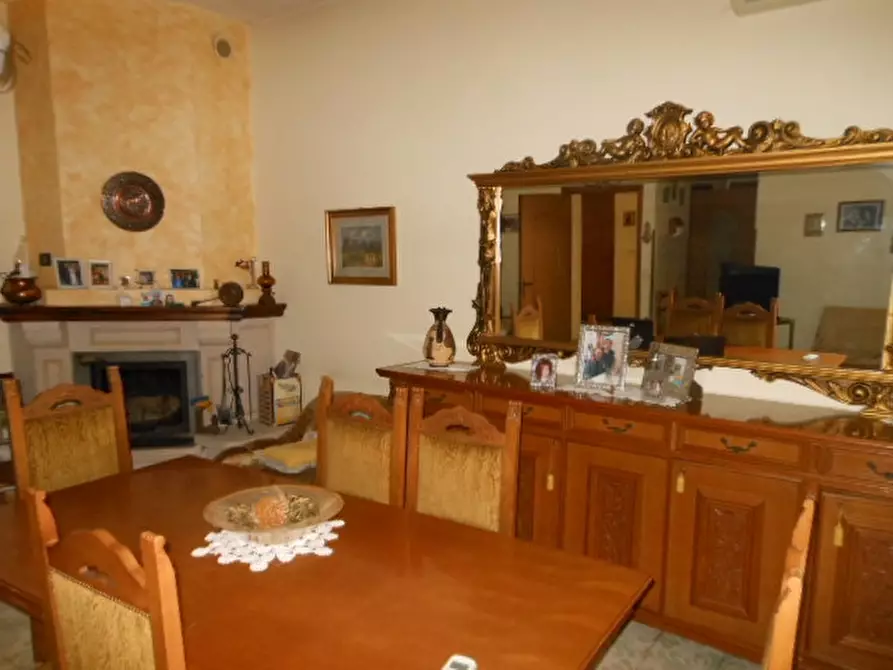 Immagine 14 di Casa indipendente in vendita  a Vairano Patenora