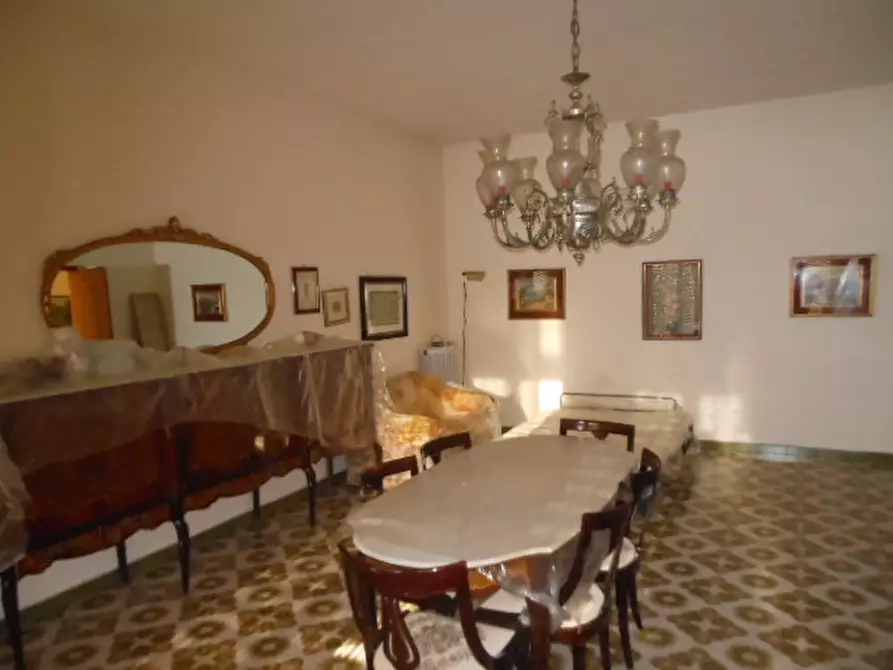 Immagine 16 di Casa indipendente in vendita  a Vairano Patenora