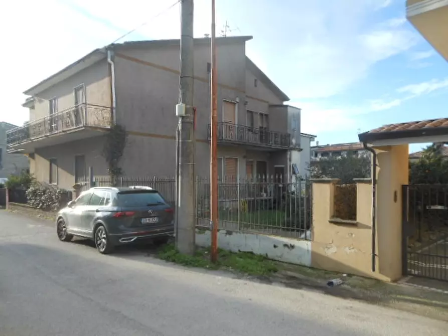 Immagine 24 di Casa indipendente in vendita  a Vairano Patenora