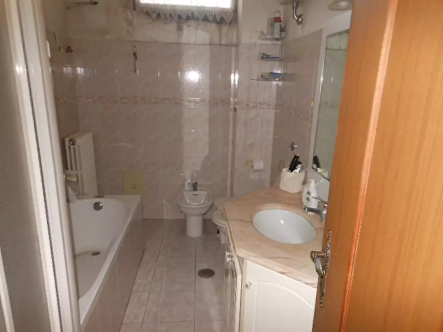 Immagine 5 di Casa indipendente in vendita  a Vairano Patenora