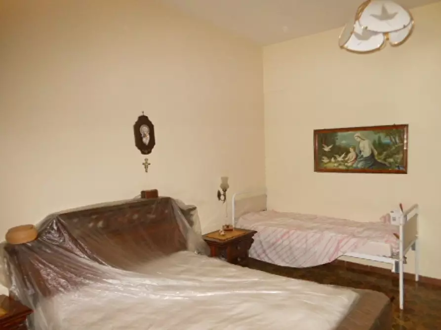 Immagine 6 di Casa indipendente in vendita  a Vairano Patenora