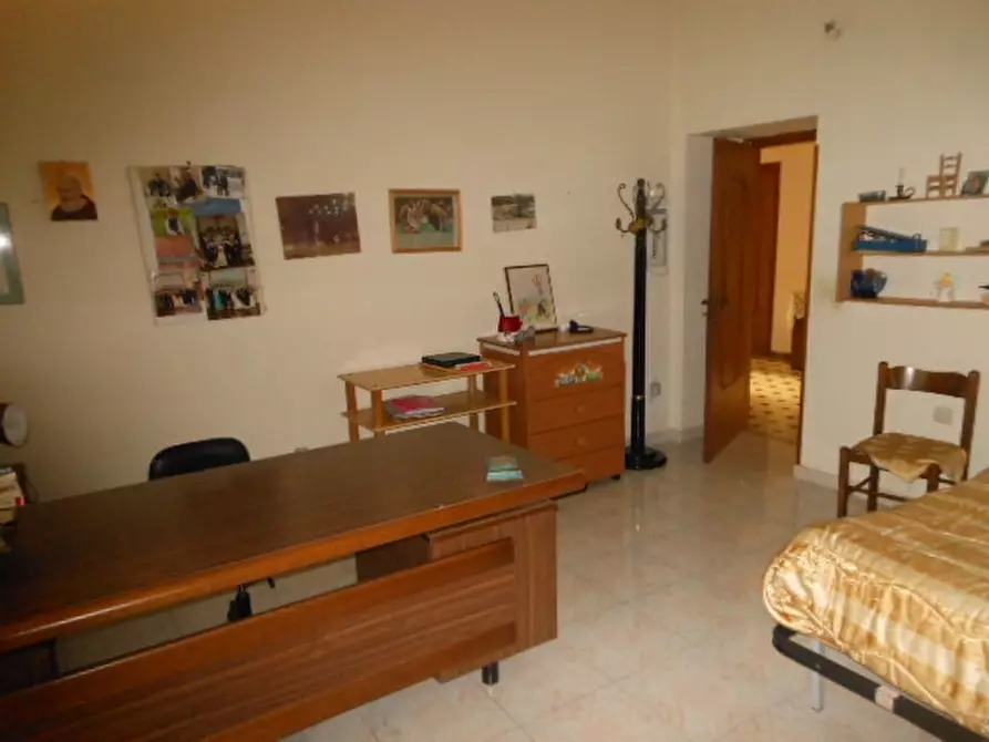 Immagine 9 di Casa indipendente in vendita  a Vairano Patenora