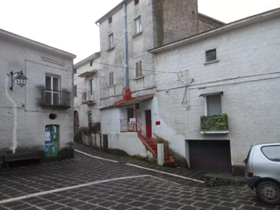Immagine 1 di Casa indipendente in vendita  in VIA PENDINO 45 a Galluccio