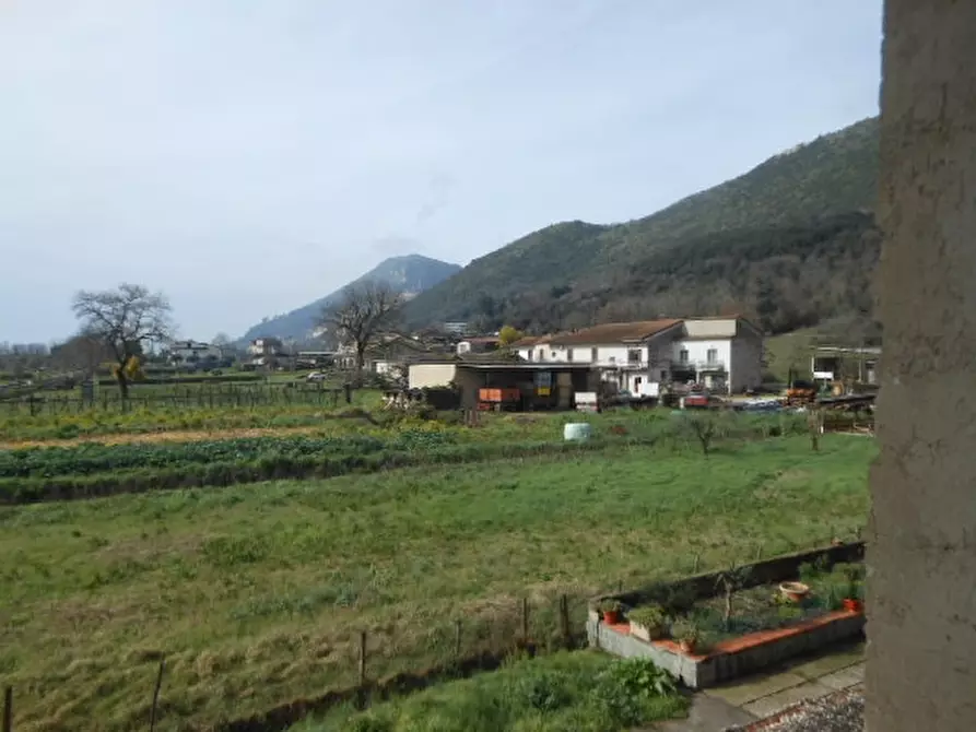 Immagine 12 di Casa indipendente in vendita  a Pietravairano