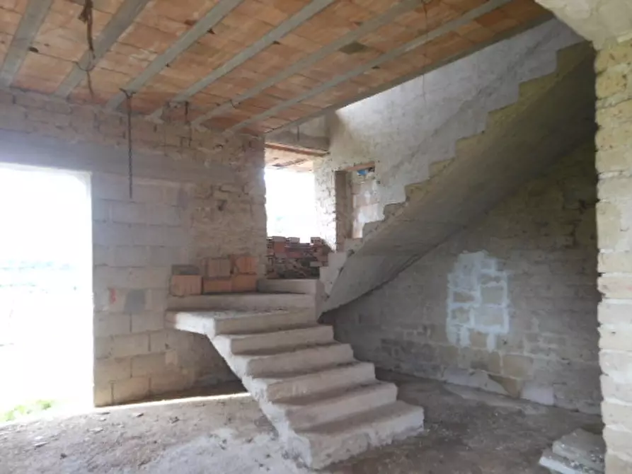 Immagine 9 di Casa indipendente in vendita  a Pietravairano