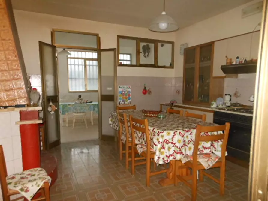 Immagine 15 di Casa indipendente in vendita  a Teano