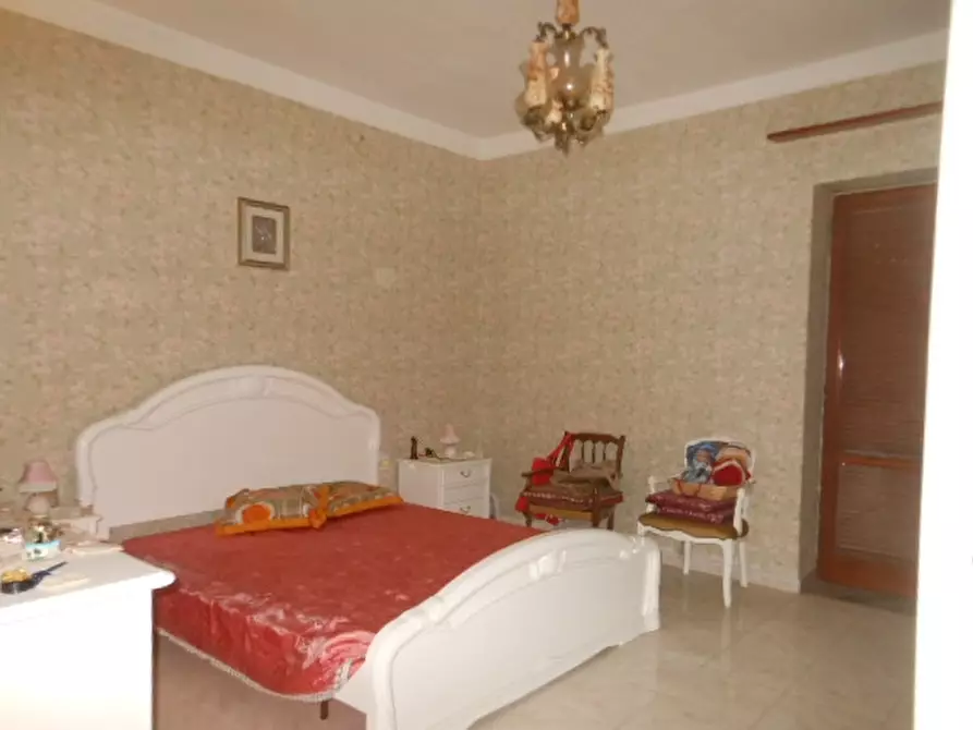 Immagine 17 di Casa indipendente in vendita  a Teano