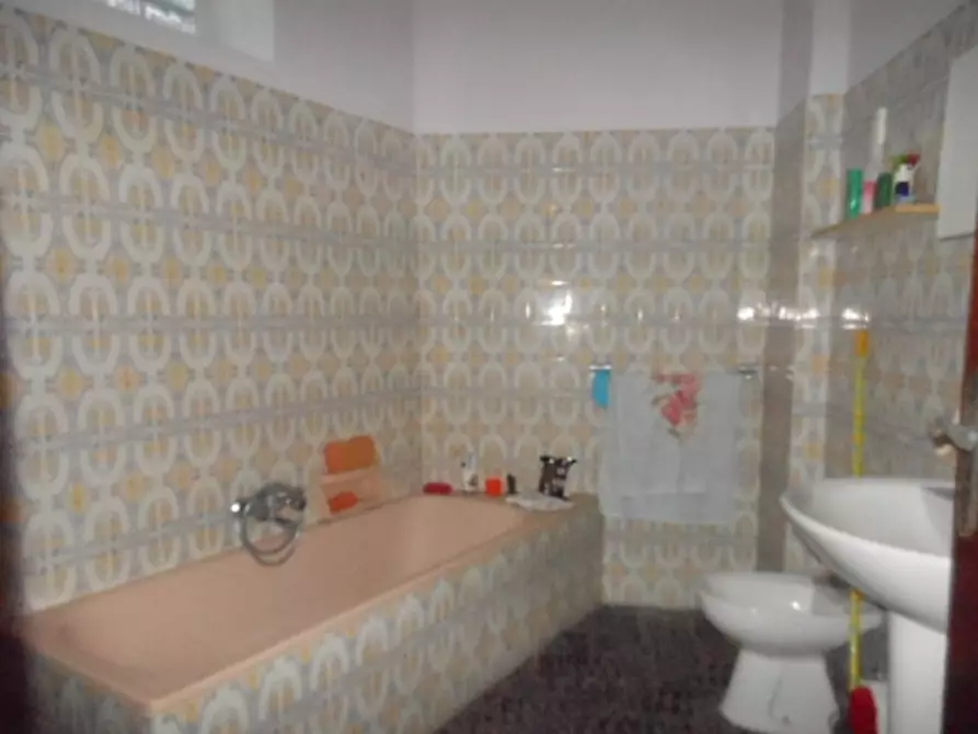 Immagine 18 di Casa indipendente in vendita  a Teano