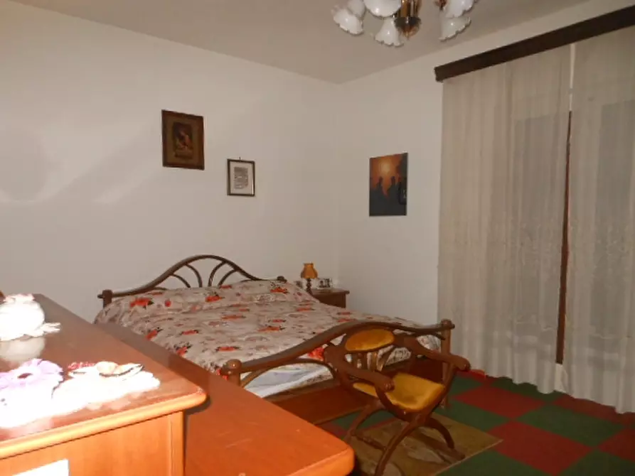 Immagine 22 di Casa indipendente in vendita  a Teano