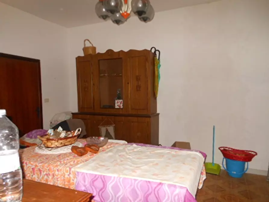 Immagine 24 di Casa indipendente in vendita  a Teano