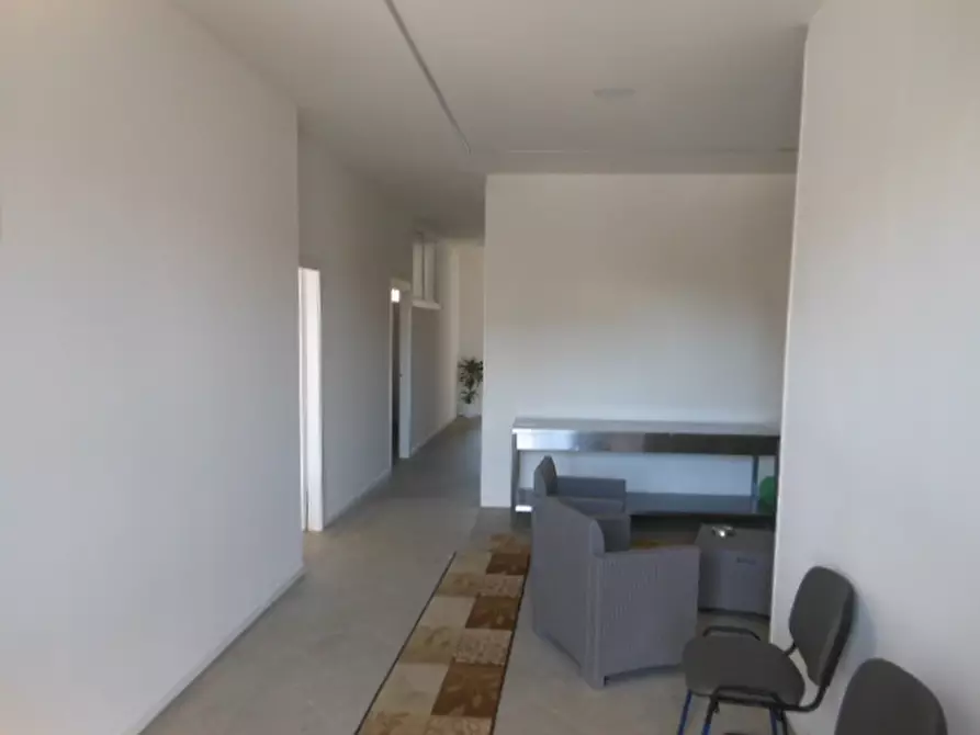 Immagine 4 di Locale commerciale in vendita  in VIA NAPOLI a Vairano Patenora