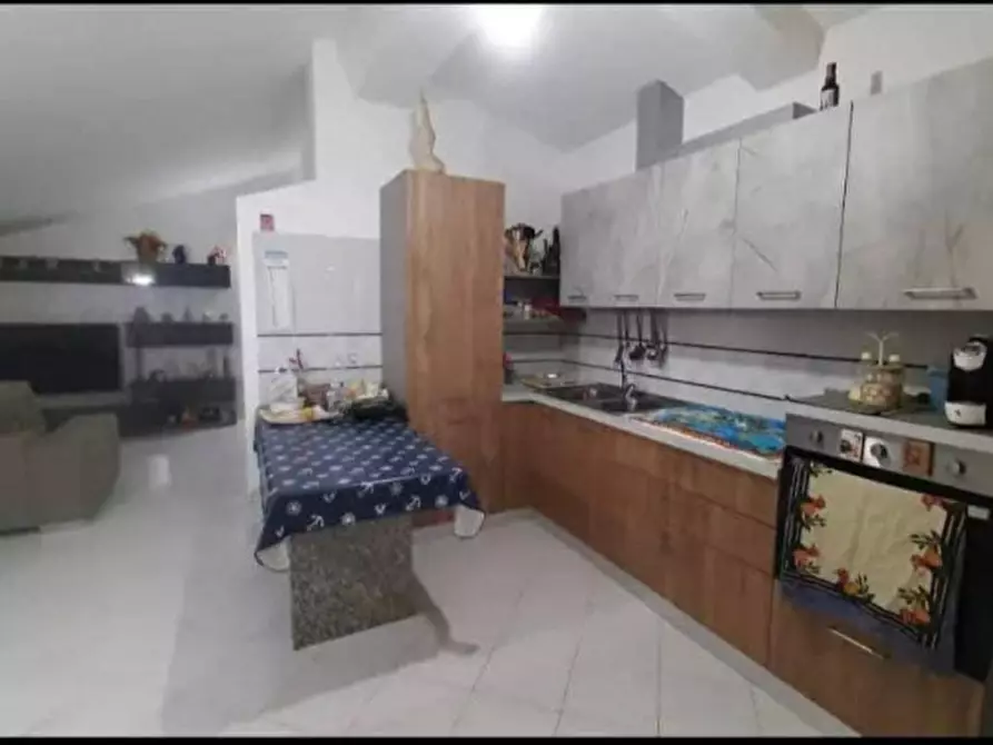 Immagine 1 di Appartamento in vendita  a Teano