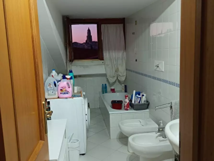 Immagine 8 di Appartamento in vendita  a Teano