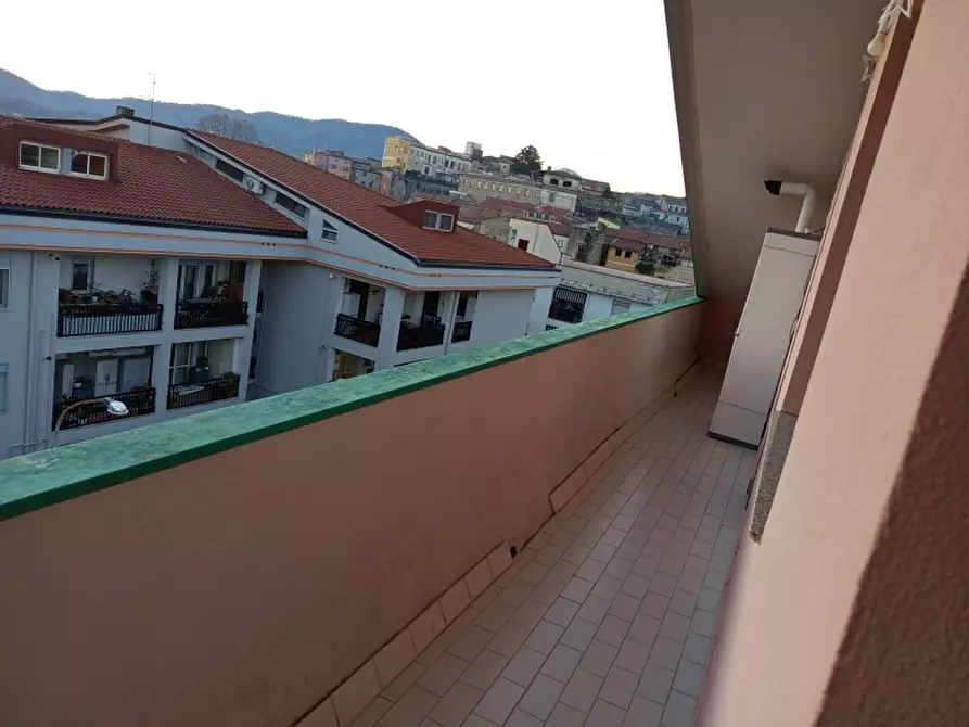 Immagine 10 di Appartamento in vendita  a Teano