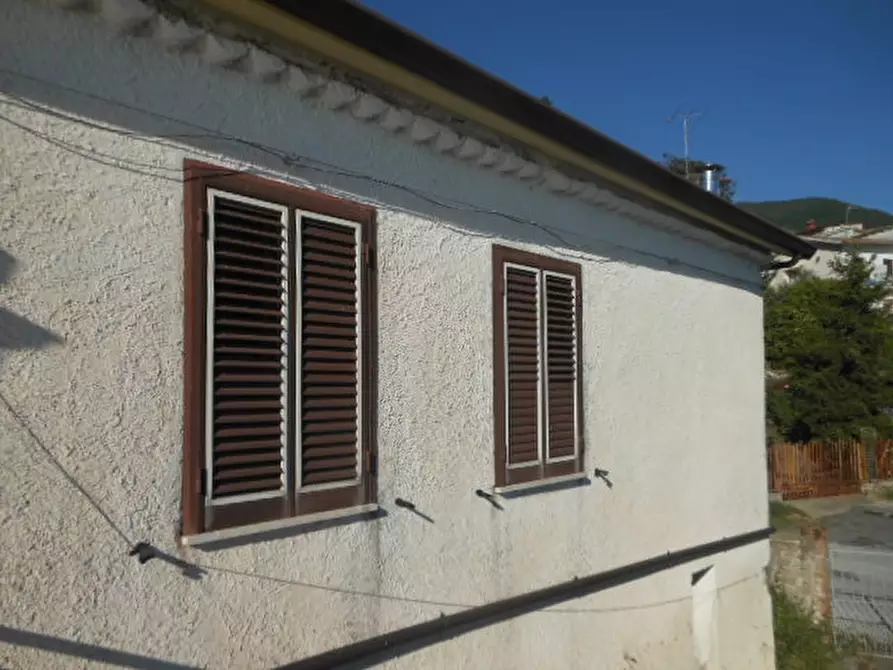 Immagine 14 di Casa indipendente in vendita  a Ailano