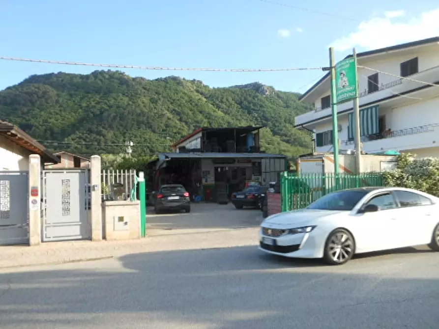 Immagine 3 di Locale commerciale in vendita  in VIALE VOLTURNO a Vairano Patenora