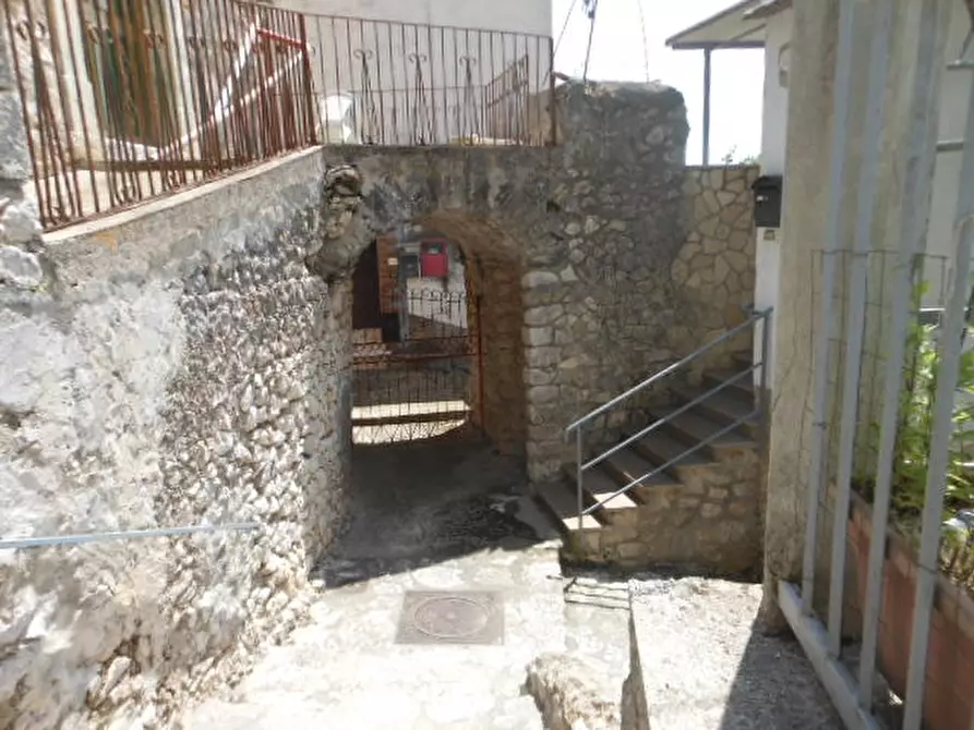 Immagine 27 di Casa indipendente in vendita  in VIA CESOLLE a Pietravairano