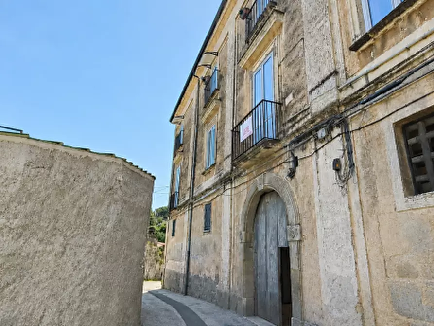 Immagine 1 di Appartamento in vendita  a Teano