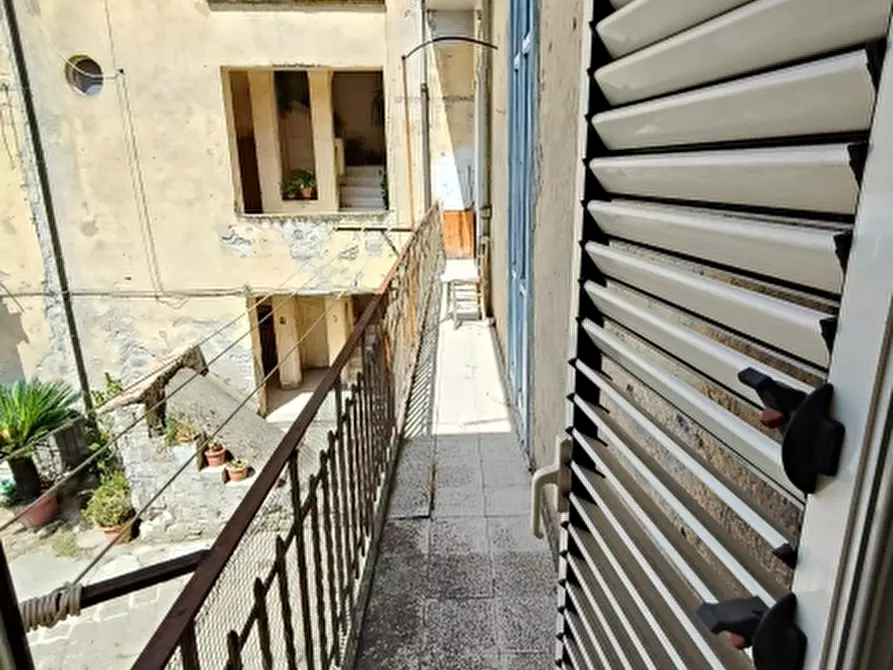 Immagine 15 di Appartamento in vendita  a Teano
