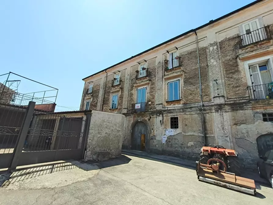 Immagine 19 di Appartamento in vendita  a Teano