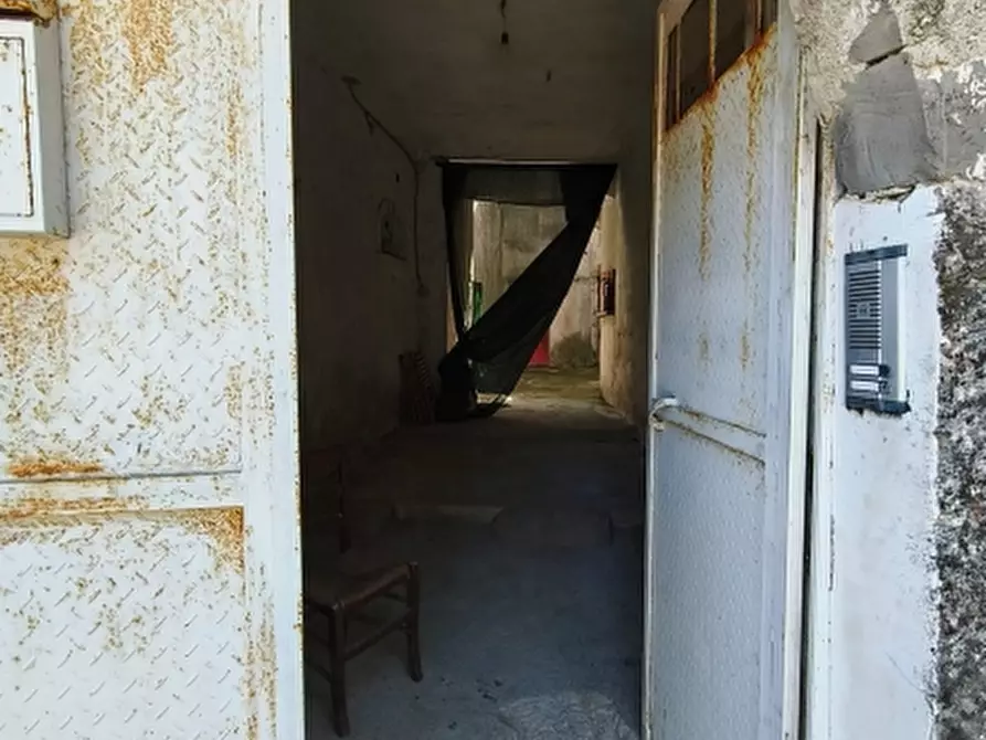 Immagine 9 di Porzione di casa in vendita  a Teano