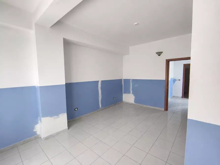 Immagine 3 di Locale commerciale in affitto  in Via Napoli 208 a Vairano Patenora