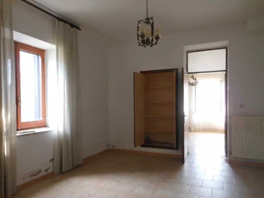 Immagine 10 di Appartamento in vendita  a Pietramelara