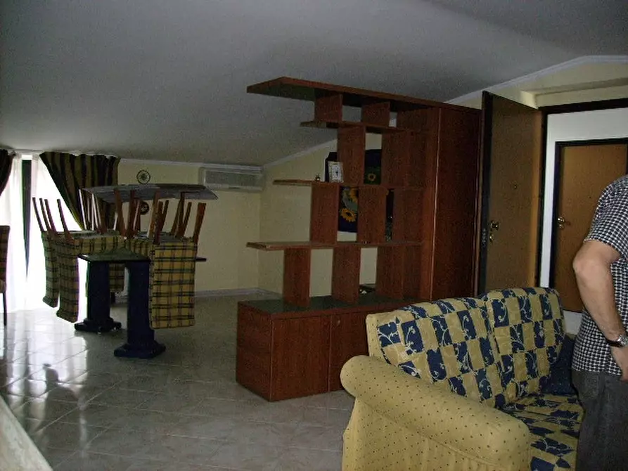 Immagine 3 di Attico in vendita  in Via Napoli a Vairano Patenora