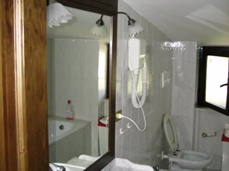 Immagine 10 di Attico in vendita  in Via Napoli a Vairano Patenora