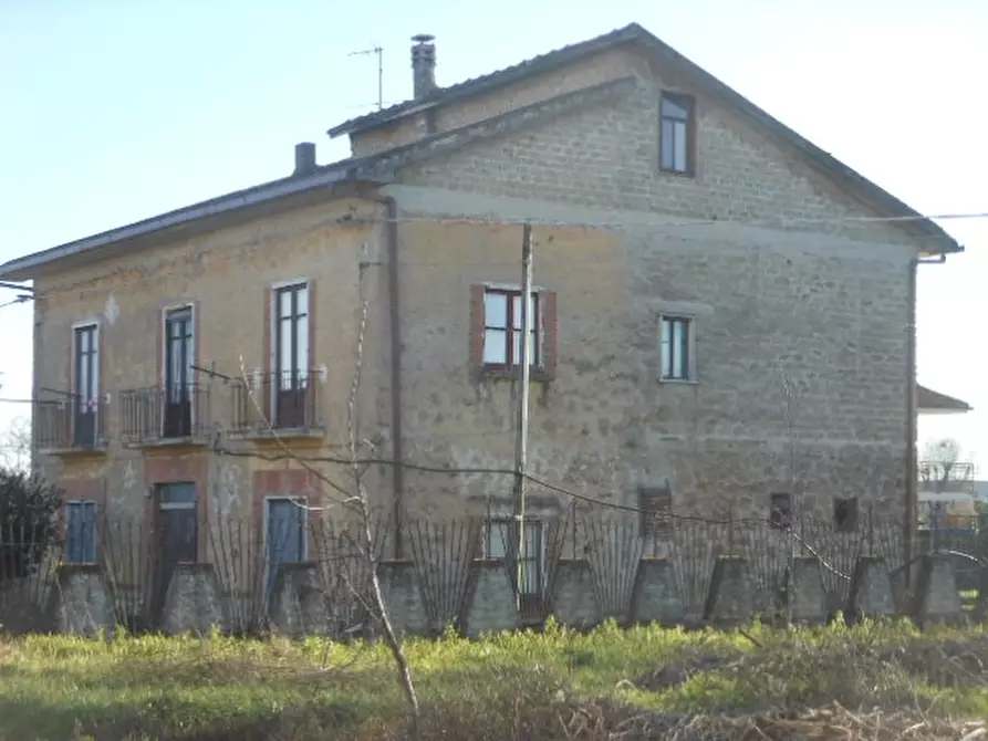 Immagine 1 di Casa indipendente in vendita  in SS6 a Marzano Appio