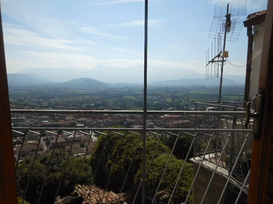 Immagine 19 di Porzione di casa in vendita  a Pietravairano