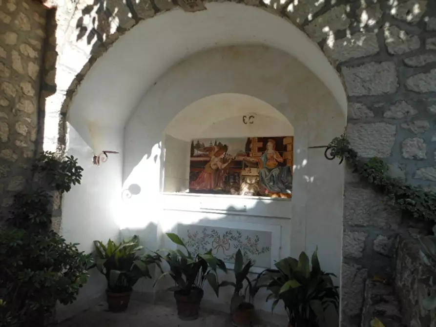 Immagine 8 di Porzione di casa in vendita  a Pietravairano