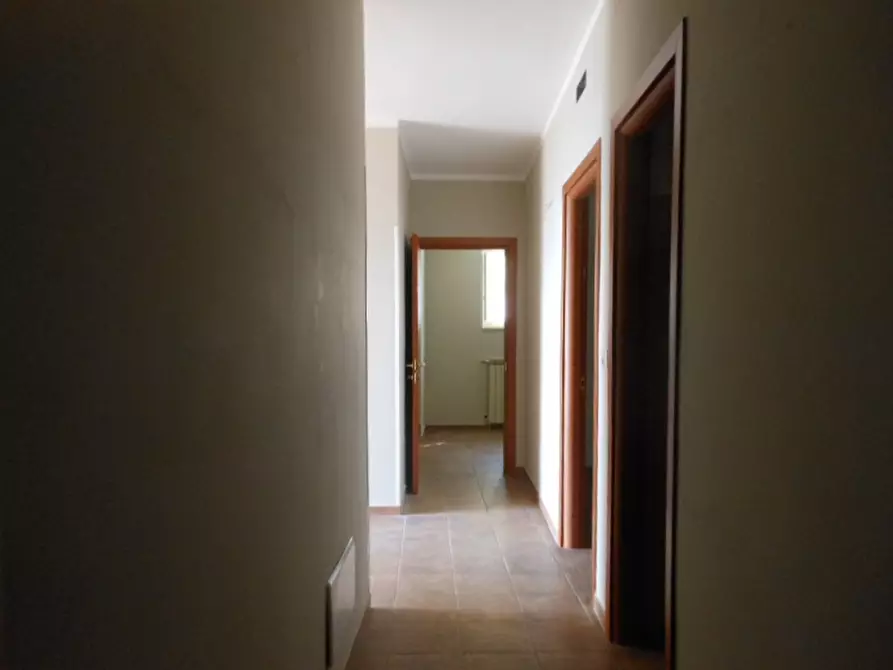 Immagine 8 di Villa in vendita  a Pietravairano