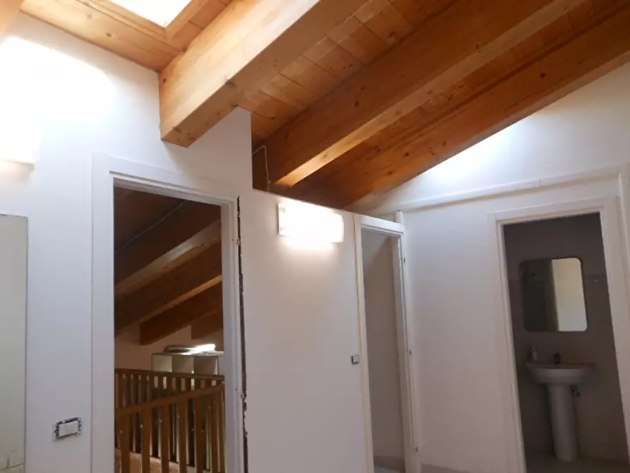 Immagine 16 di Appartamento in vendita  a Vairano Patenora