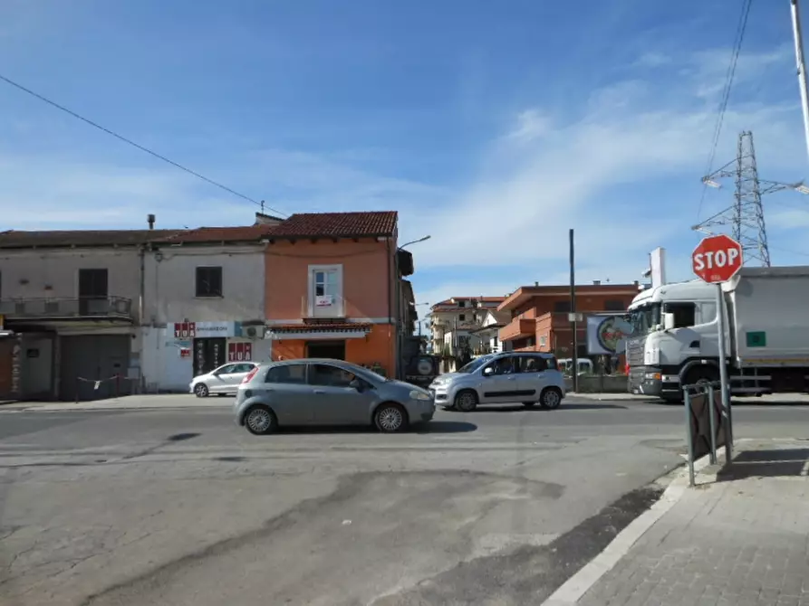 Immagine 25 di Appartamento in vendita  a Vairano Patenora