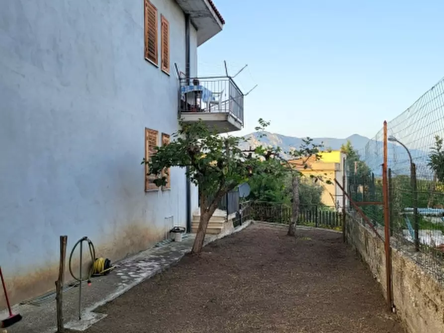 Immagine 6 di Terratetto in vendita  a Tora E Piccilli