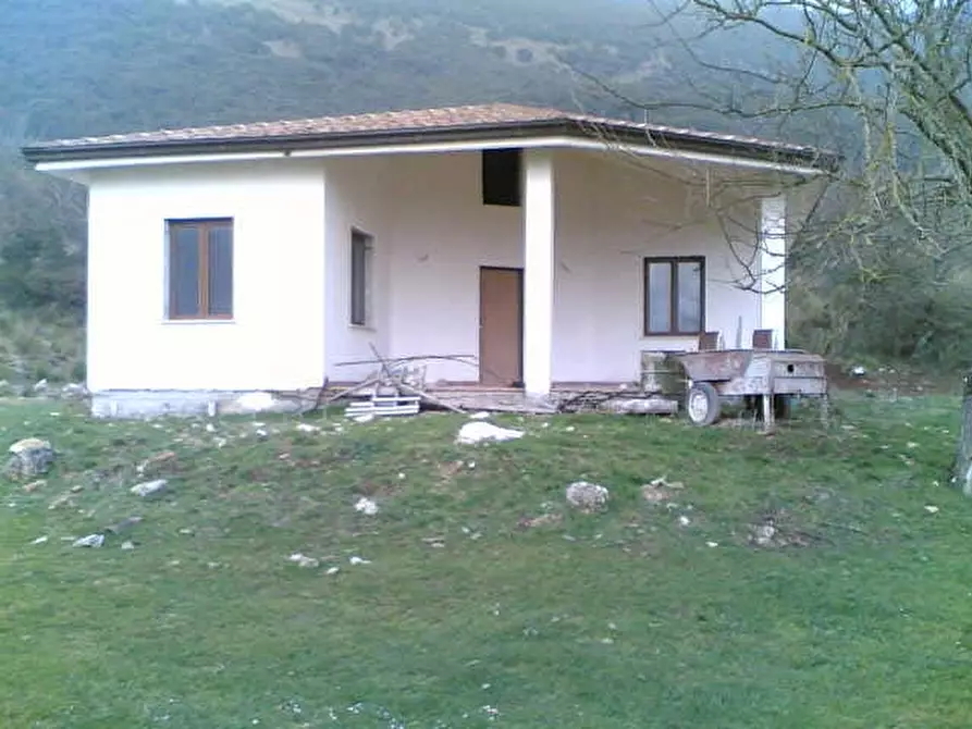 Immagine 11 di Villa in vendita  a Mignano Monte Lungo