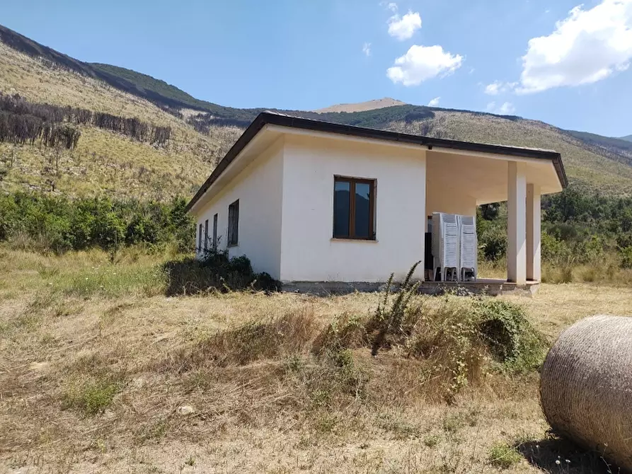 Immagine 22 di Villa in vendita  a Mignano Monte Lungo