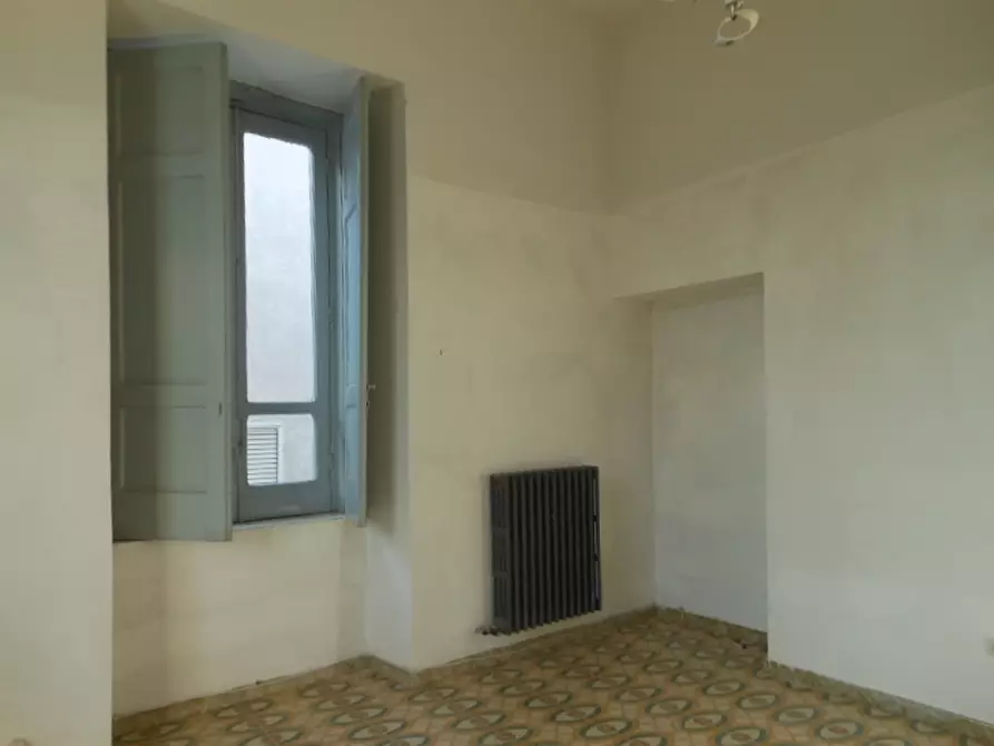 Immagine 22 di Appartamento in vendita  a Teano