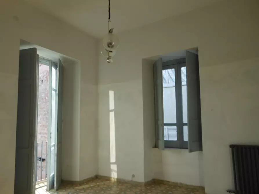 Immagine 23 di Appartamento in vendita  a Teano