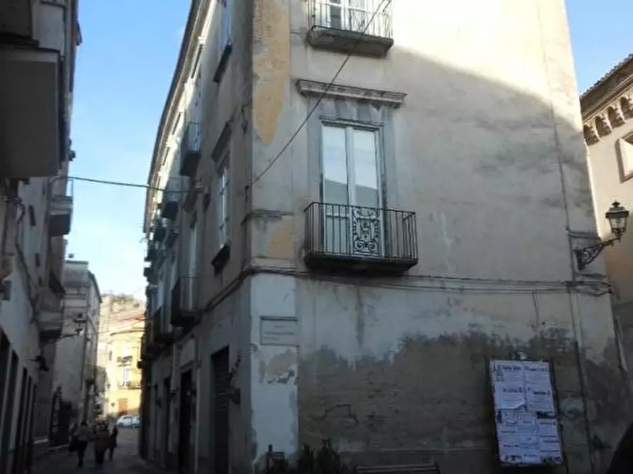 Immagine 34 di Appartamento in vendita  a Teano