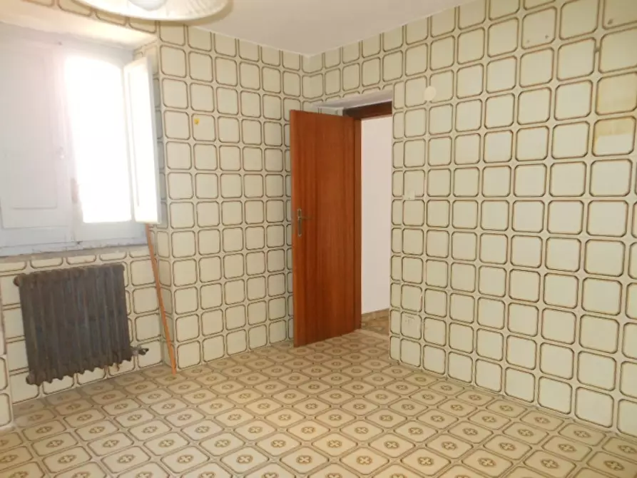 Immagine 6 di Appartamento in vendita  a Teano