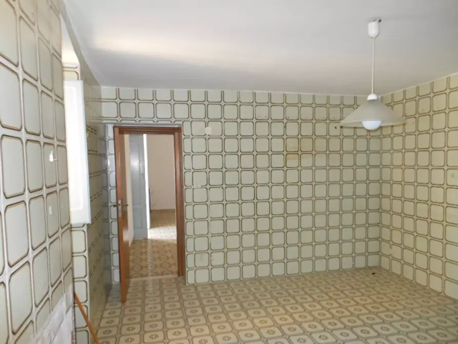 Immagine 7 di Appartamento in vendita  a Teano