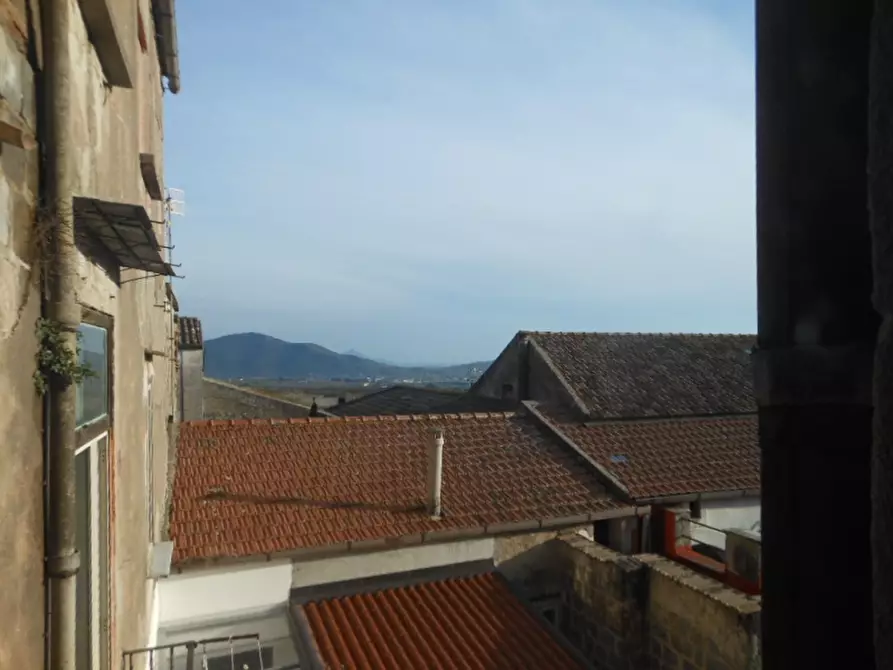 Immagine 10 di Appartamento in vendita  a Teano