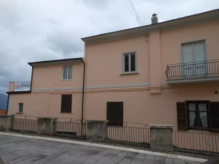 Immagine 2 di Appartamento in vendita  a Pietravairano