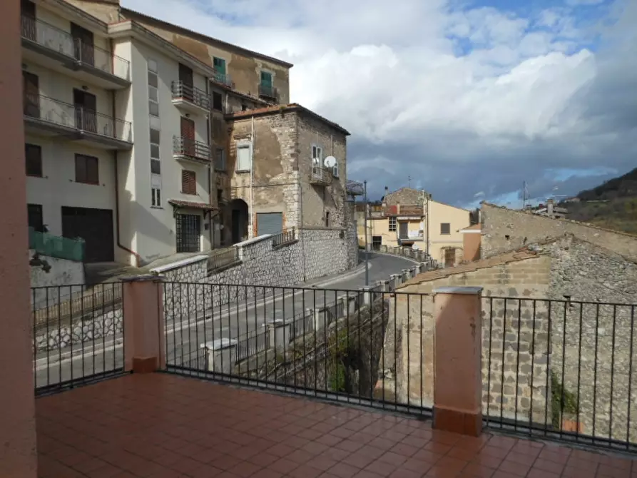 Immagine 12 di Appartamento in vendita  a Pietravairano