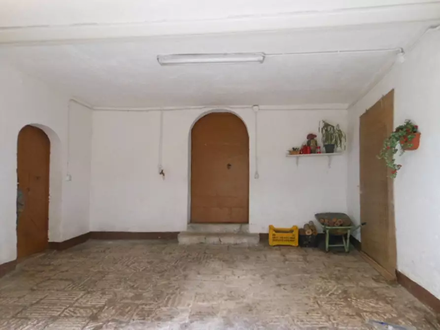 Immagine 30 di Appartamento in vendita  a Pietravairano